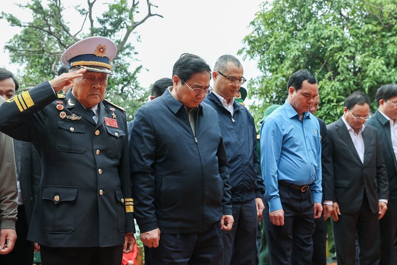 Thu tuong tuong niem cac anh hung, liet si tai Ben tau Khong so Vung Ro-Hinh-6