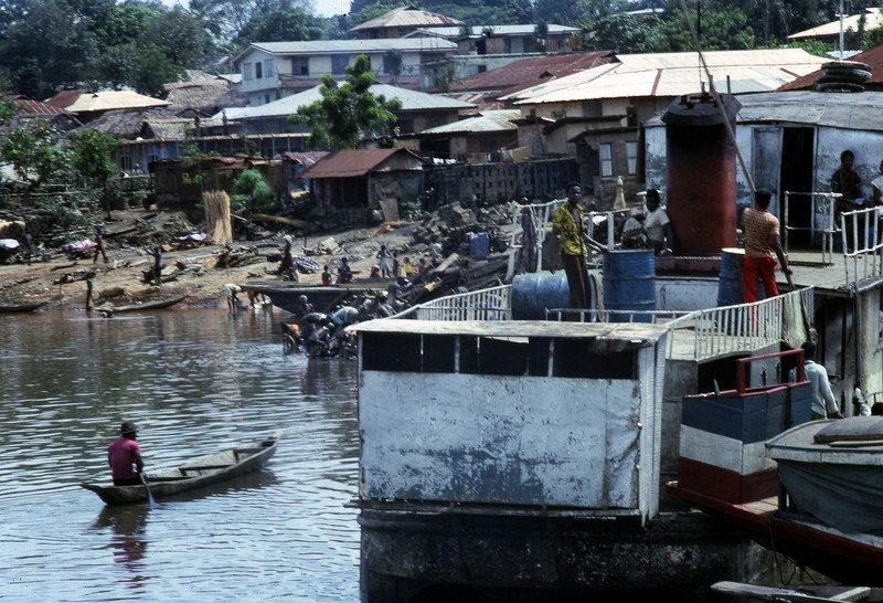 Thu vi doi song o dat nuoc Nigeria nam 1980 (2)-Hinh-3