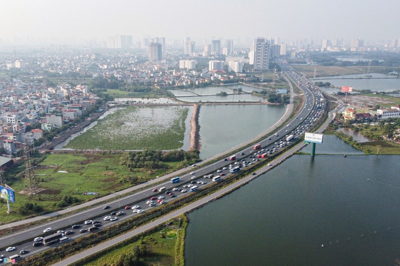 Chua het nghi Tet, duong ve Ha Noi tac cung tu chieu den toi-Hinh-9