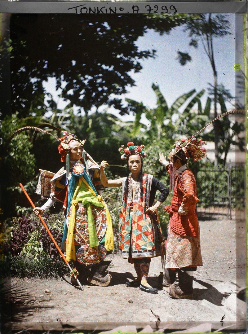 Loat anh chan dung mau hiem doc chup o Ha Noi nam 1915-Hinh-13