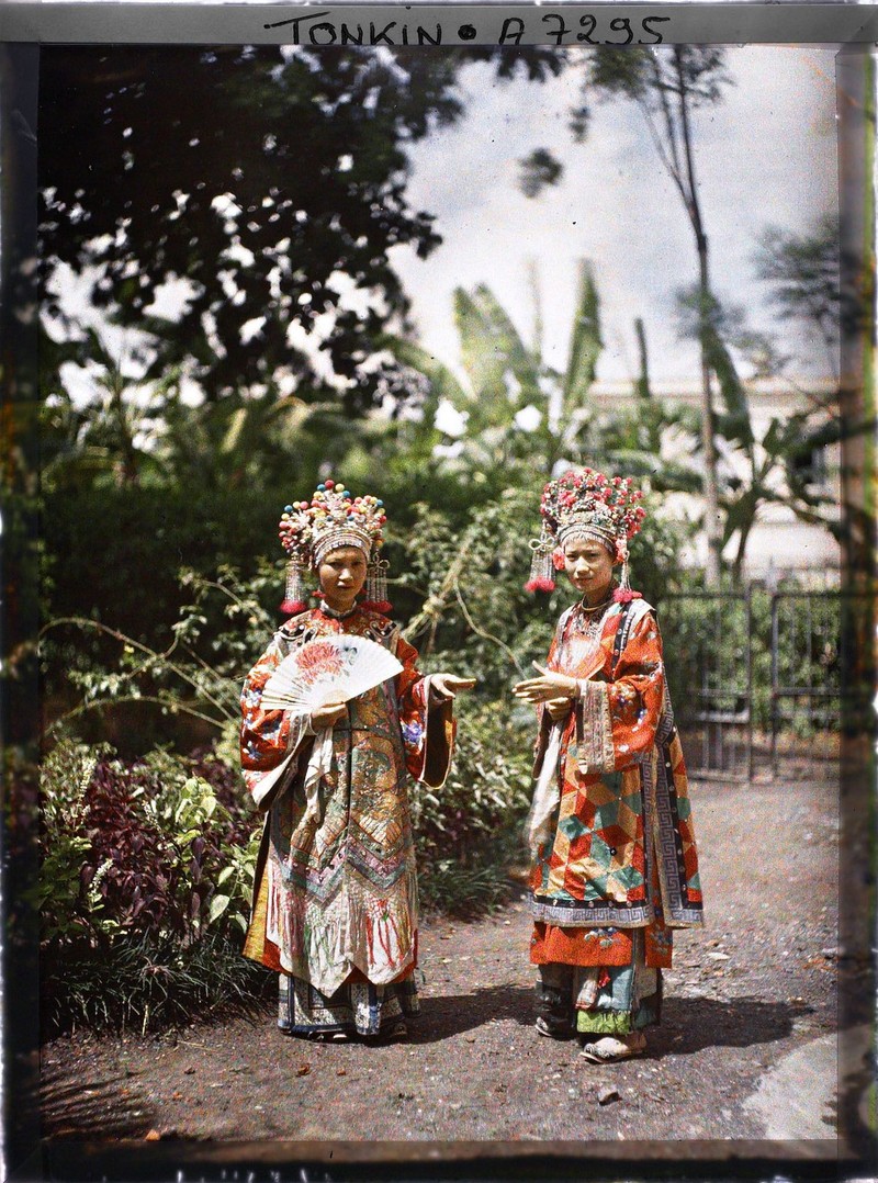 Loat anh chan dung mau hiem doc chup o Ha Noi nam 1915-Hinh-14