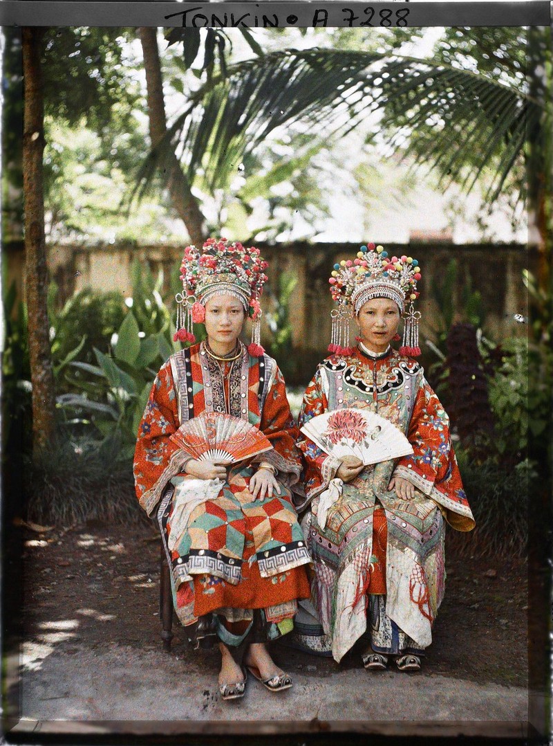 Loat anh chan dung mau hiem doc chup o Ha Noi nam 1915-Hinh-9