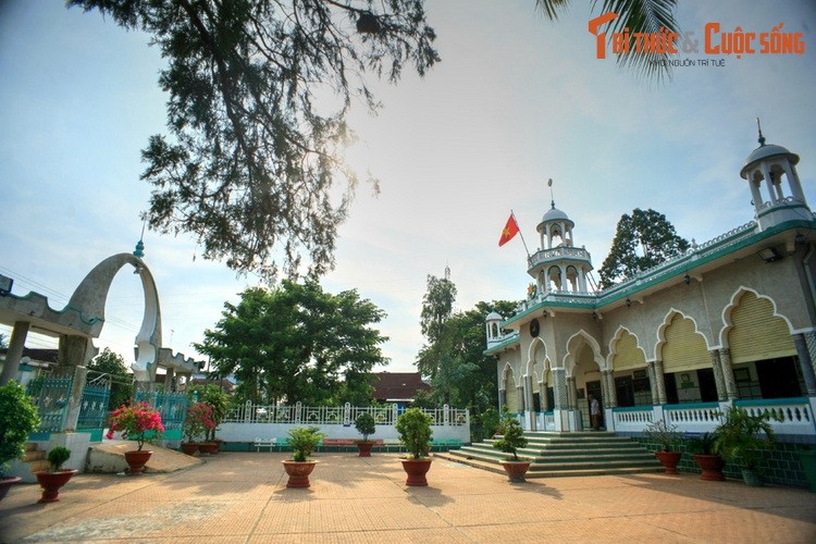 Kham pha ba cong trinh noi tieng cua ba ton giao lon o mien Tay-Hinh-10