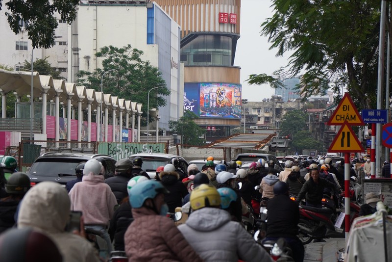 34 diem un tac o Ha Noi: Khong the giai toa noi nay, noi khac xuat hien