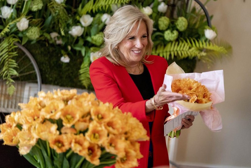 Ha Lan lay ten De nhat phu nhan My Jill Biden dat cho hoa tulip