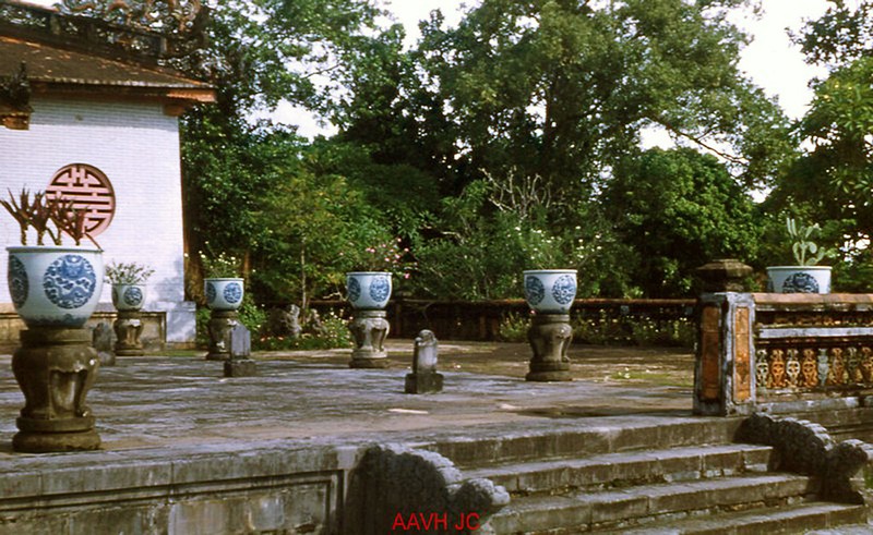 Anh hiem ve dien Thai Hoa o Hue nam 1951-Hinh-3