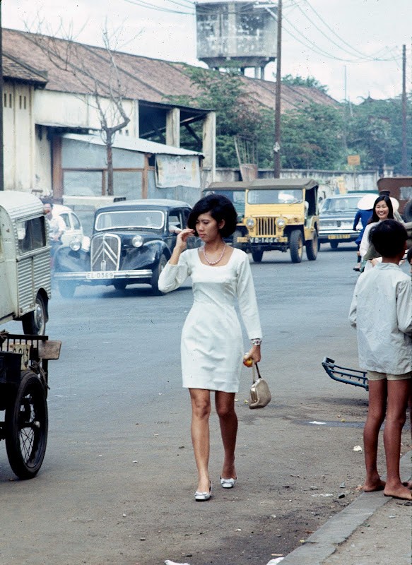 Anh thu vi ve duong Pham Ngu Lao o Sai Gon nhung nam 1960-Hinh-3