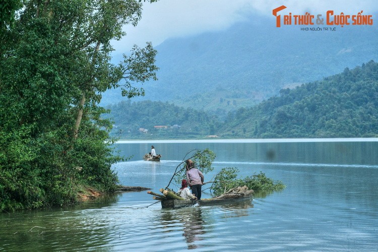 Kham pha ho nuoc duoc vi nhu “Vinh Ha Long” cua Dien Bien-Hinh-6