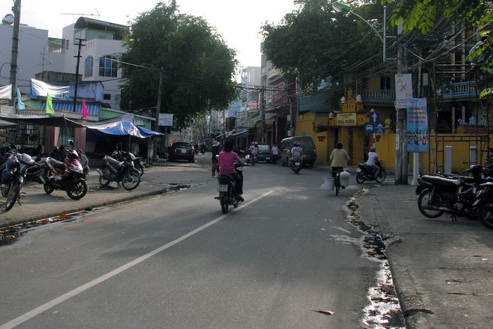 An mang dai gia o Nha Trang, lo toi ac tu vet ran tren den xe Win