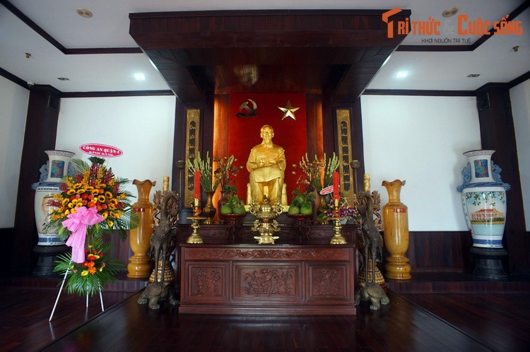 Tham Bao tang Ho Chi Minh ngay sinh nhat Bac Ho-Hinh-10