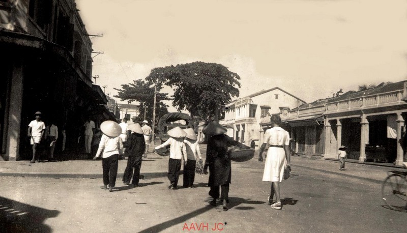 Kham pha cuoc song cua nguoi phu nu Phap o Nha Trang nam 1946-Hinh-2