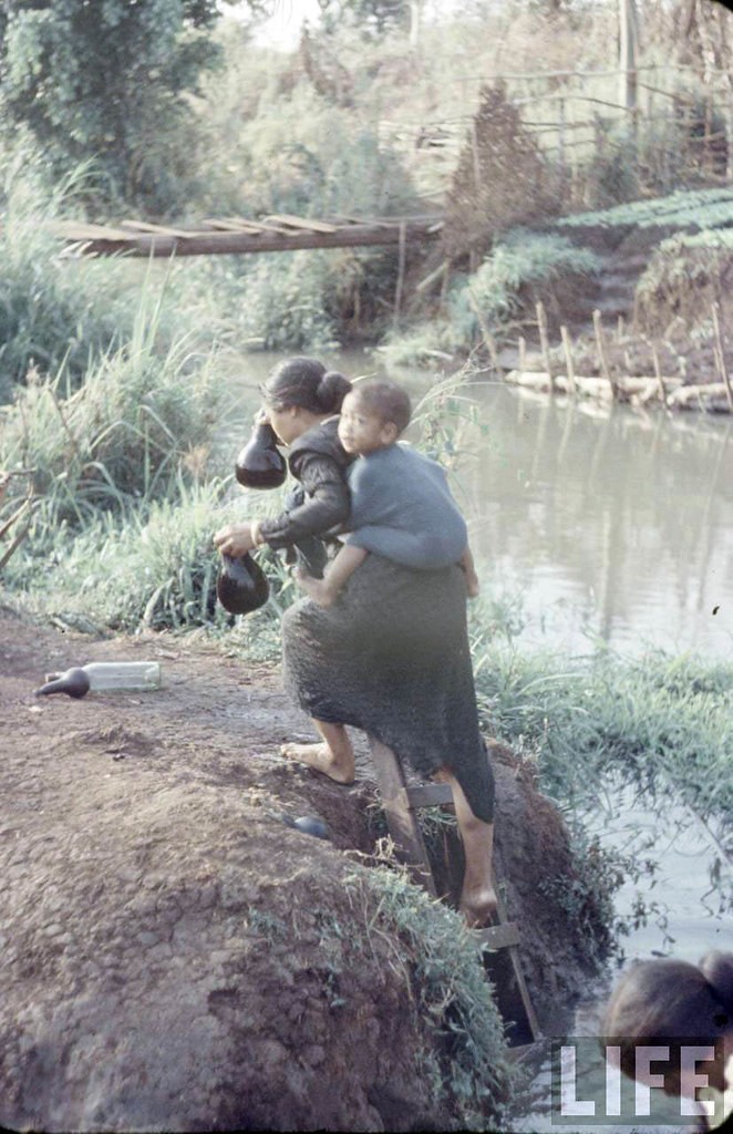 Cuoc song o Buon Ma Thuot nam 1957 qua anh cua tap chi Life-Hinh-10