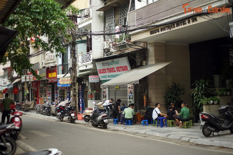 Pho Bat Ngo o Ha Noi la pho nao, gio ra sao?-Hinh-11