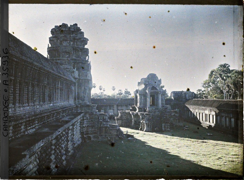 Loat anh mau dac biet ve ky quan Angkor Wat mot the ky truoc (1)-Hinh-12