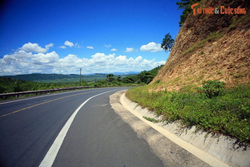 Khoanh khac kho quen tren hanh trinh Kon Dong - Ayun Pa-Hinh-2