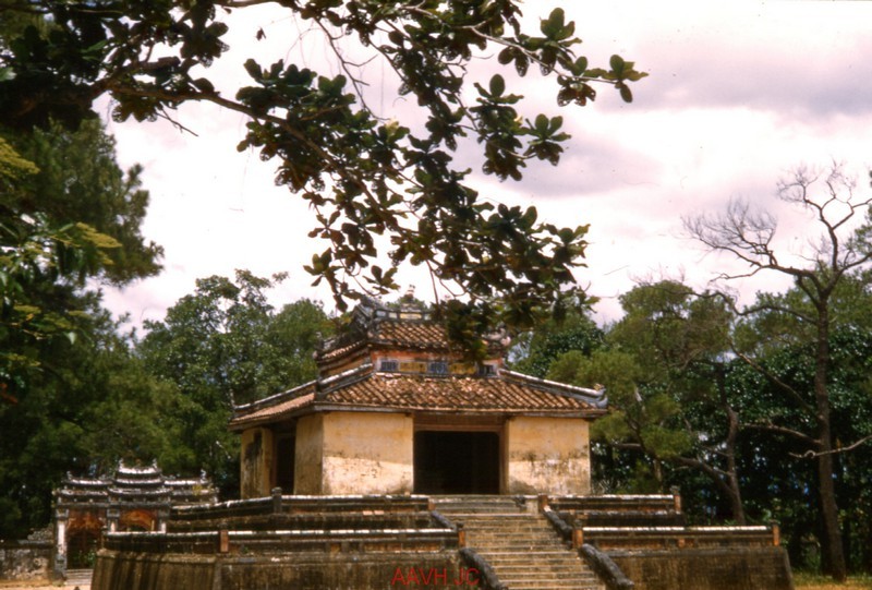 Anh mau sieu hiem ve lang vua Minh Mang thap nien 1950-Hinh-2