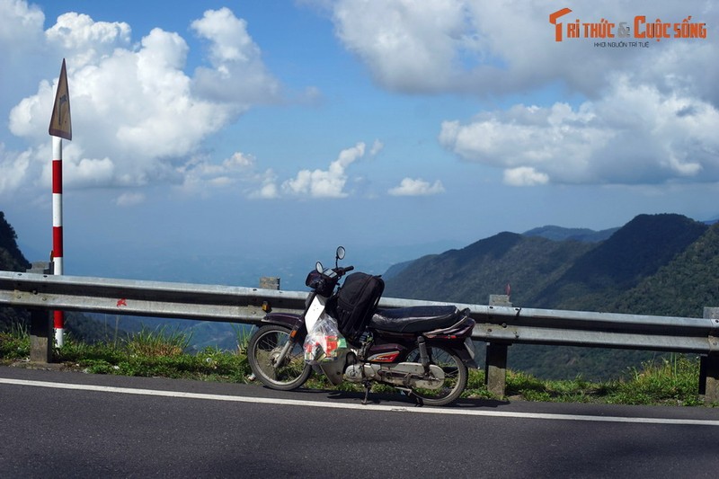 Chinh phuc con deo “moi toanh”, ngoan muc nhat tinh Khanh Hoa-Hinh-2