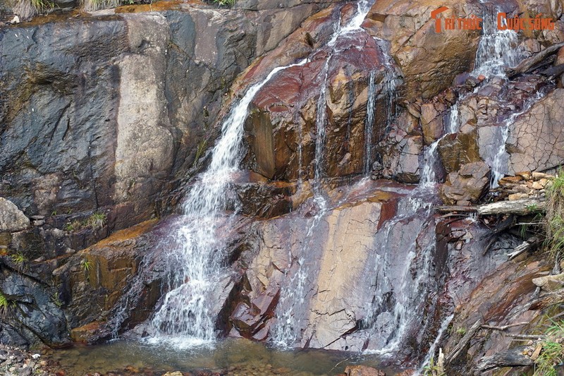 Chinh phuc con deo “moi toanh”, ngoan muc nhat tinh Khanh Hoa-Hinh-8