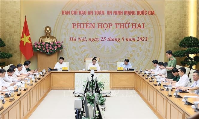 Thu tuong chu tri phien hop Ban Chi dao An toan, an ninh mang quoc gia
