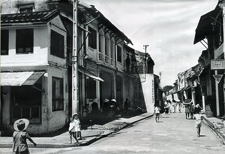 Loat anh cuc quy ve cuoc song o Hoi An nhung nam 1930-1950-Hinh-3