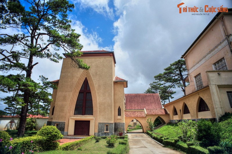 Loat dia diem mang dau an hoang hau Nam Phuong o Da Lat-Hinh-8