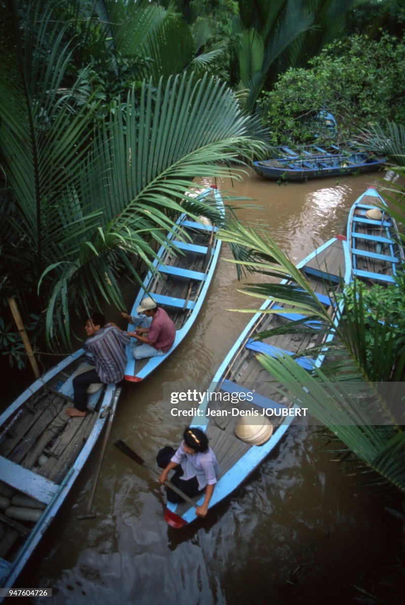 Viet Nam cuoi thap nien 1990 qua loat anh dat gia cua Jean-Denis Jourbert-Hinh-15