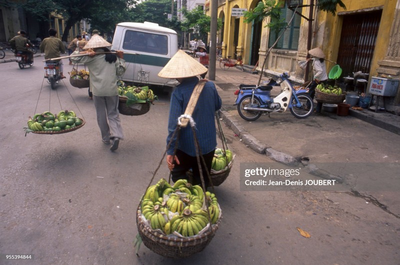 Viet Nam cuoi thap nien 1990 qua loat anh dat gia cua Jean-Denis Jourbert-Hinh-8