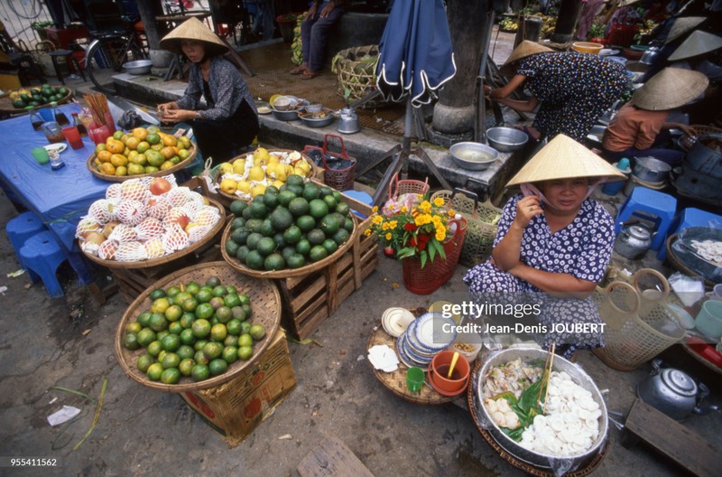 Pho co Hoi An dep moc mac qua loat anh chup 24 nam truoc-Hinh-6