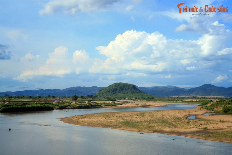 Canh sac “thien duong ha gioi” tren dong song noi tieng Gia Lai-Hinh-2