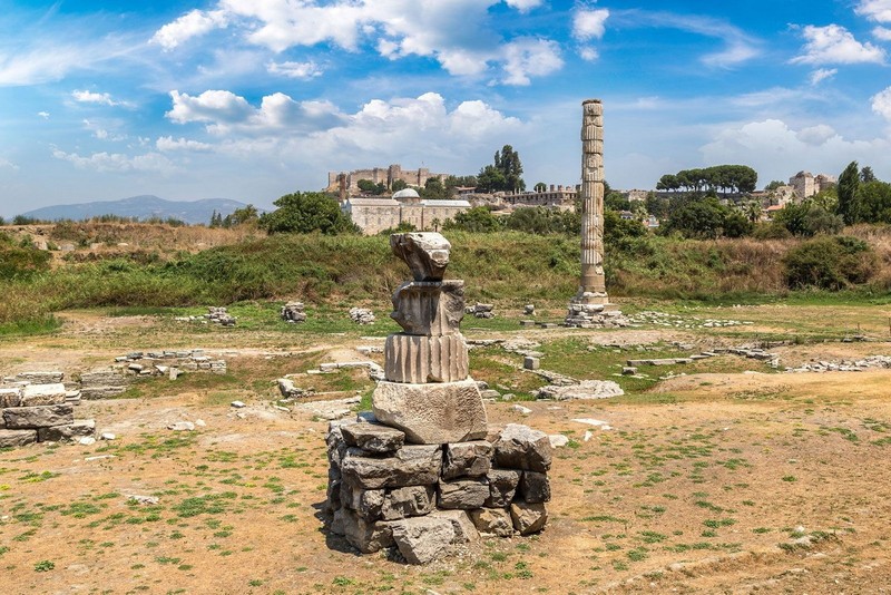 Choang ngop truoc su trang le cua thanh pho co Ephesus-Hinh-6