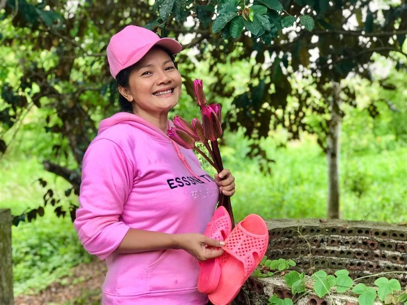 'Nu hoang canh nong' tinh truong trac tro, gio cuoc song ra sao?