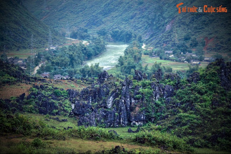 Huyen thoai ve nui Doi Quan Ba noi tieng nhat Ha Giang-Hinh-9