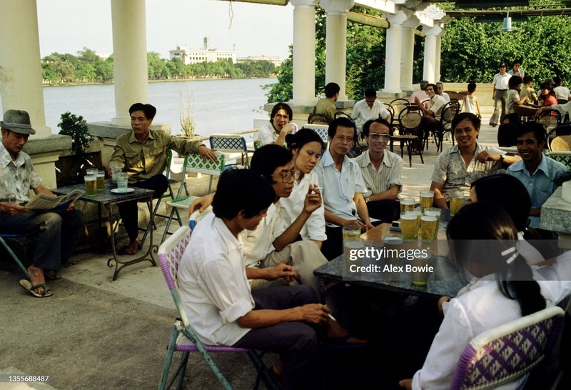 Xuc dong ngam loat anh khong the quen ve Ha Noi nam 1984-Hinh-2