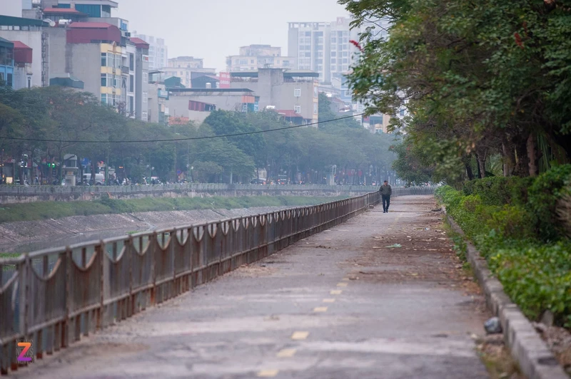 Hien trang tuyen duong trung tam Ha Noi duoc chi 8.500 ty de mo rong-Hinh-11