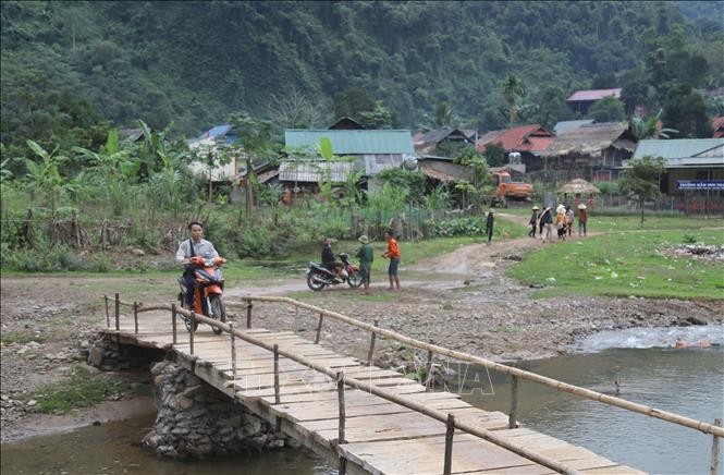 Doi thay vung dat kho noi thuong nguon Nam Kho