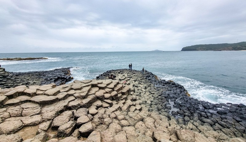 Me man ve dep cua ngan khoi da o Ganh Da Dia, Phu Yen-Hinh-12