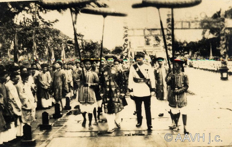 View - 	Hình độc vua Bảo Đại tuần du các tỉnh Nam Trung Bộ năm 1933