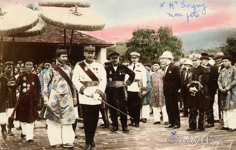 Hinh doc vua Bao Dai tuan du cac tinh Nam Trung Bo nam 1933-Hinh-3