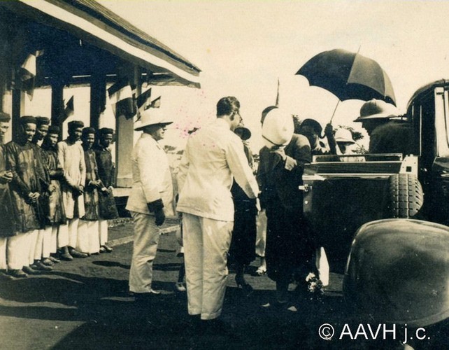 Anh hiem ve vua Bao Dai o pho nui Pleiku nam 1933-Hinh-6