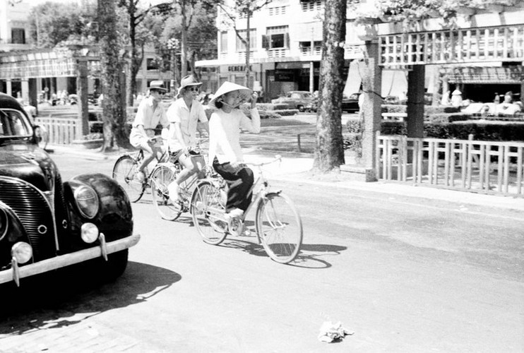 Loat anh thu vi ve phuong tien giao thong o Sai Gon nam 1950-Hinh-12