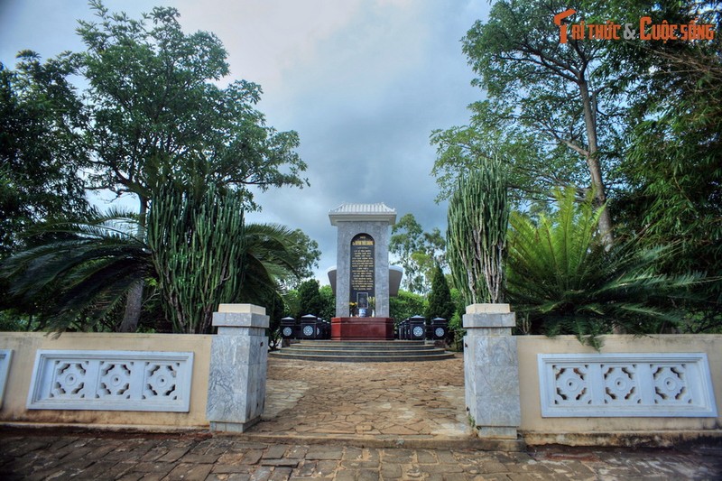 Tham noi an nghi cua nha bao cach mang huyen thoai Huynh Thuc Khang