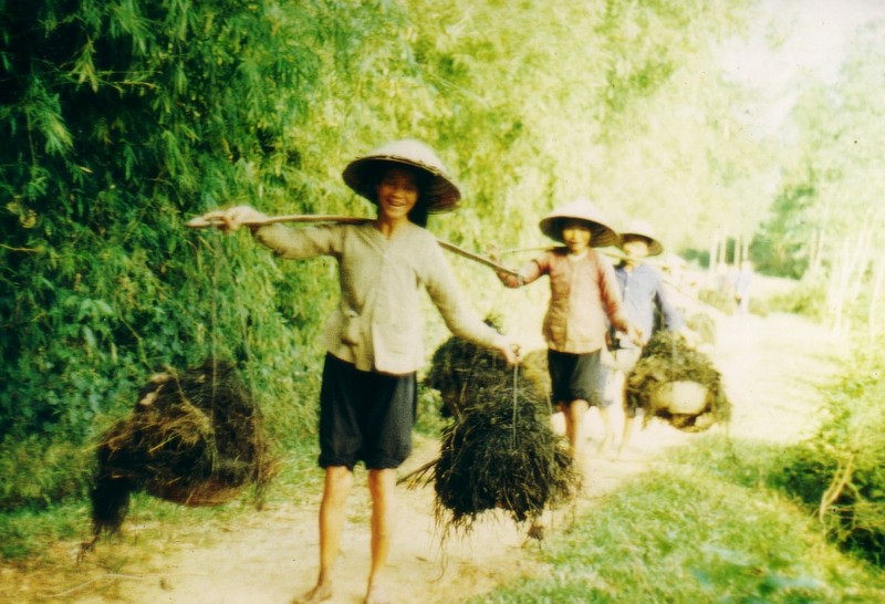 Anh day hoai niem ve nong thon mien Bac nam 1973-1974