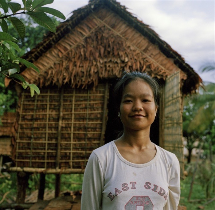 Bo toc ky la: Cha me dung leu cho con gai tu do yeu duong