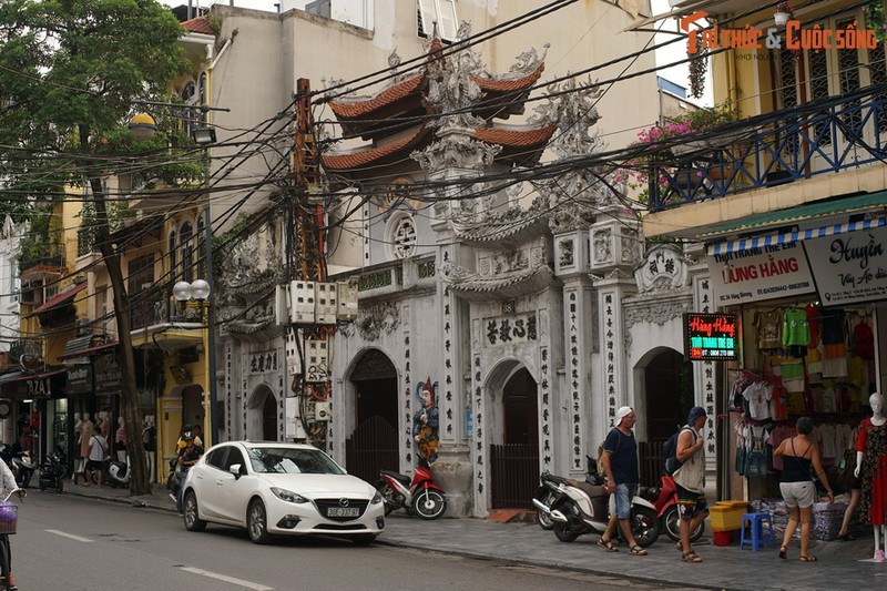 Bi an truyen doi cua ngoi chua dac dia nhat pho co Ha Noi