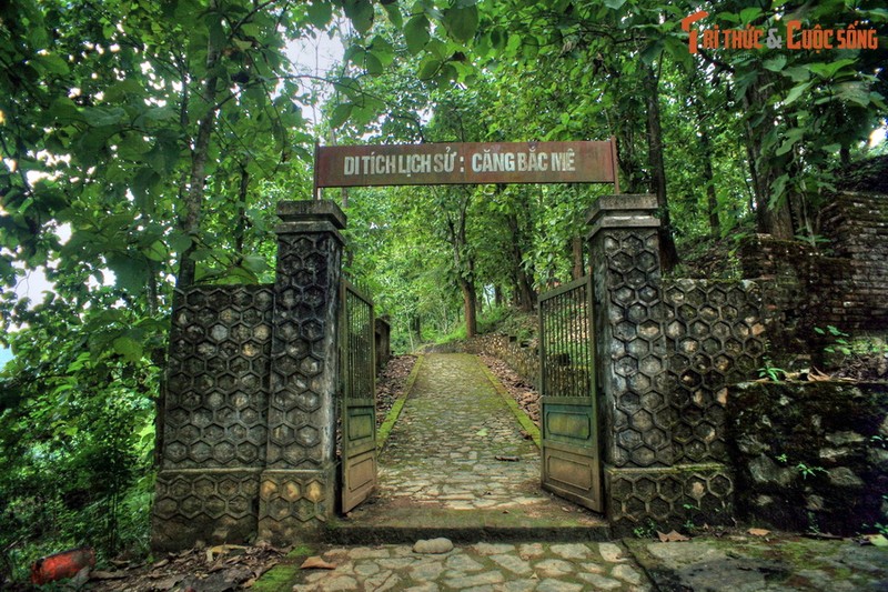 Nhung nha tu thuoc dia khet tieng mien nui phia Bac-Hinh-9