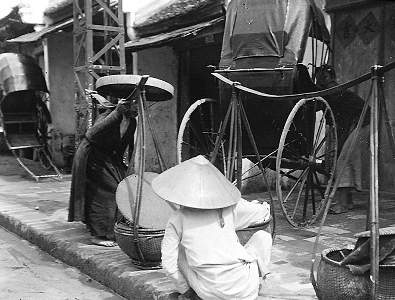 Anh quy nhu vang ve nhung ganh hang rong Ha Noi tram nam truoc