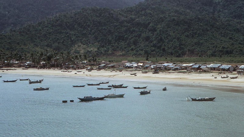 Phong canh Phu Yen nam 1970-1971 qua ong kinh nguoi My-Hinh-3