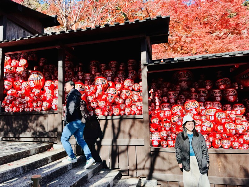 Bi an noi luu giu hang nghin bup be cau may Daruma-Hinh-3