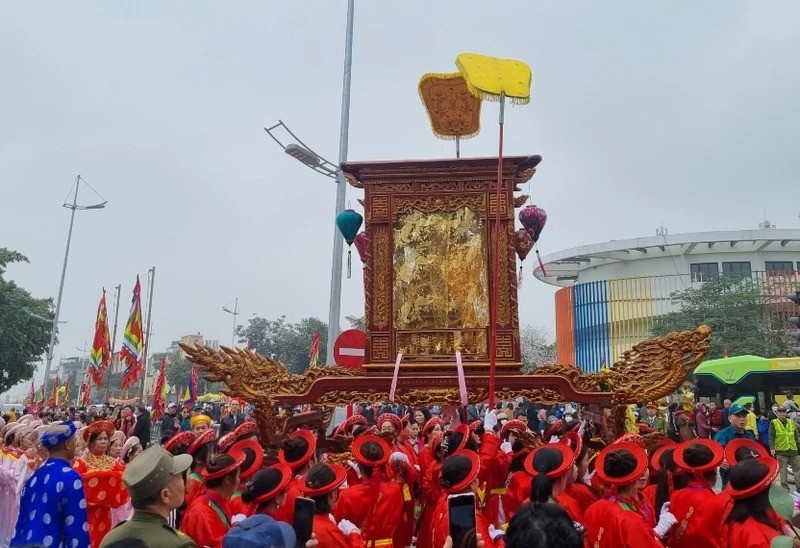 Kham pha ngoi dinh vua duoc vinh danh tam quoc gia o Ha Noi-Hinh-2