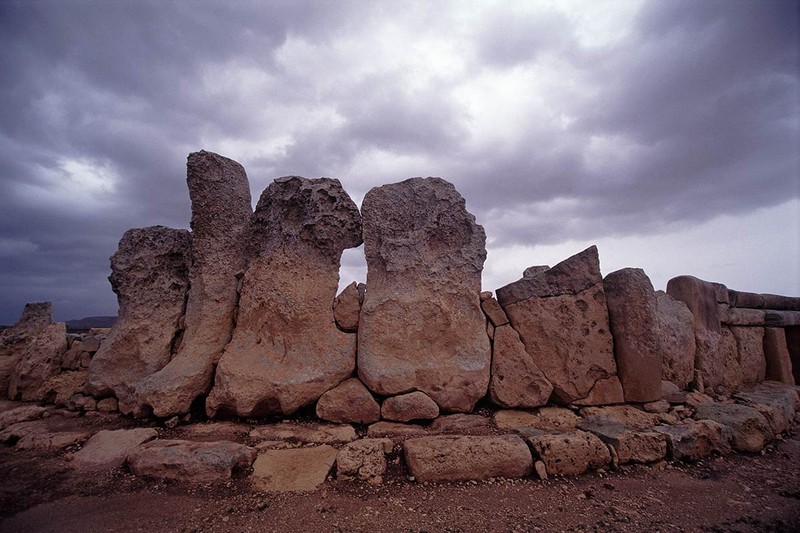 Ngam ngoi den co nhat the gioi, lau doi hon kim tu thap Giza